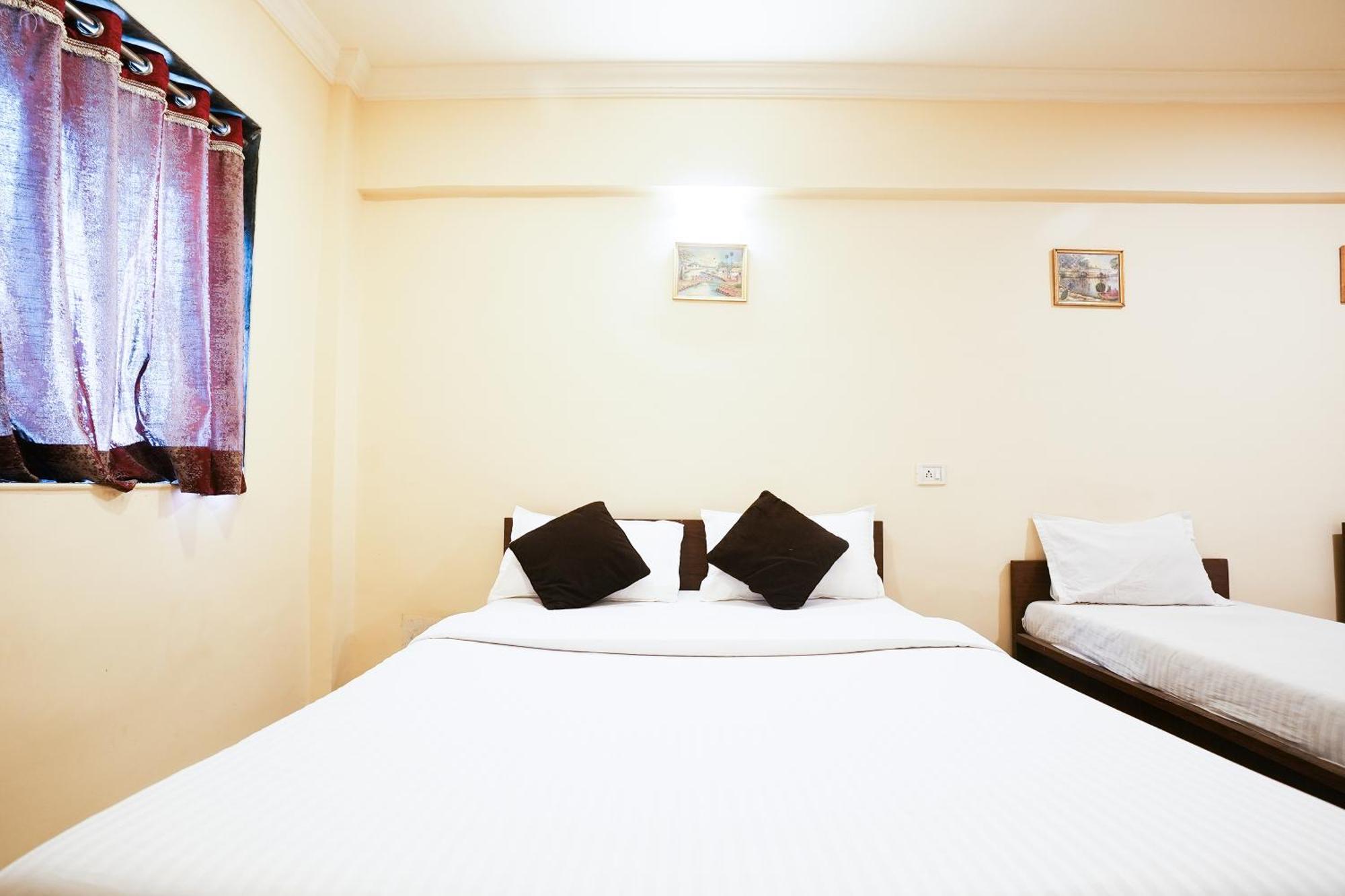 Hotel Della Comfort Near Ambreshwar Shiv Mandir, Ambernath Amarnāth Kültér fotó