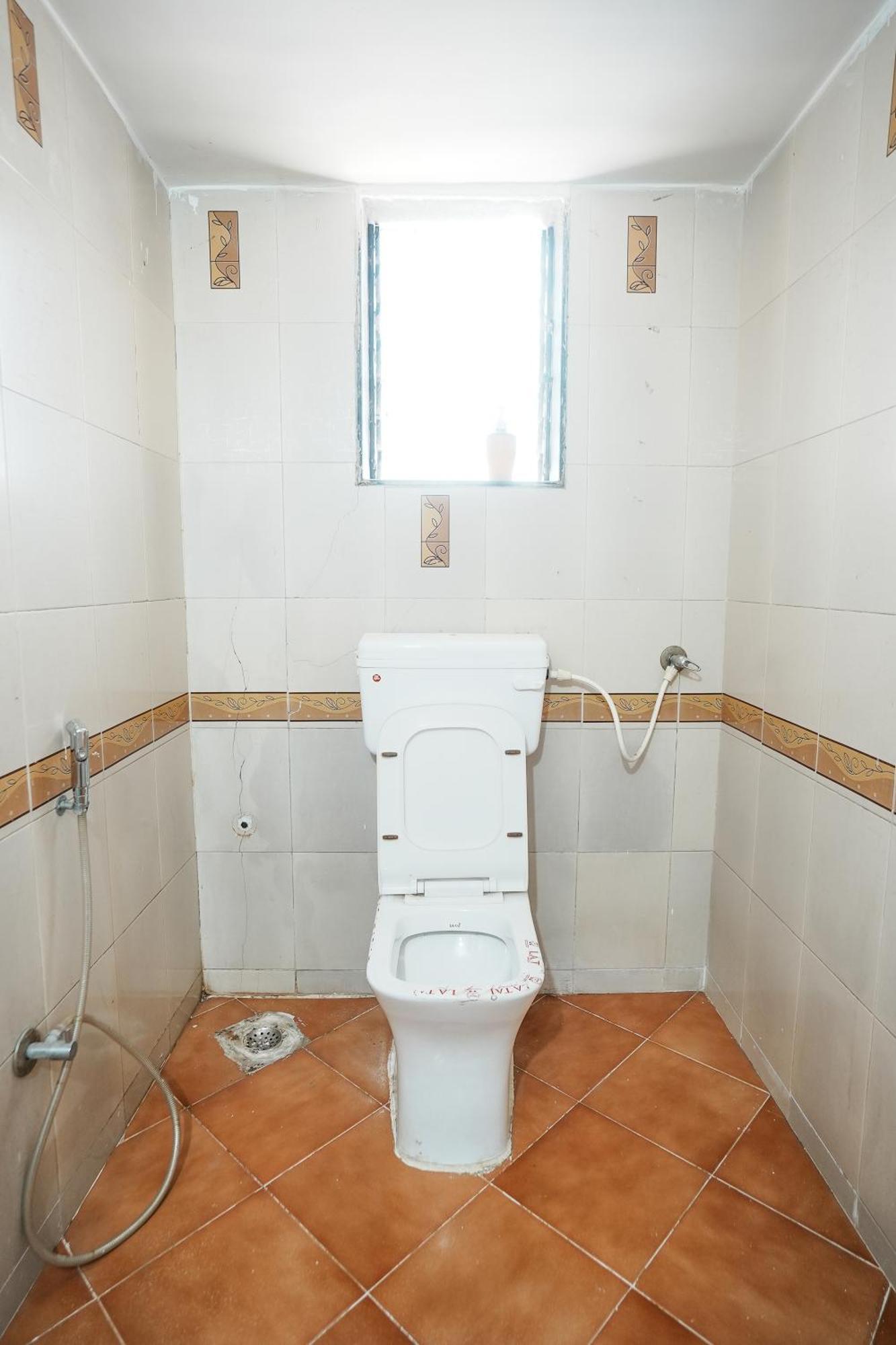 Hotel Della Comfort Near Ambreshwar Shiv Mandir, Ambernath Amarnāth Kültér fotó